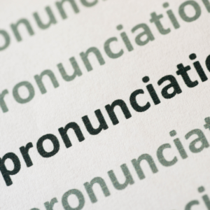 "pronúncia em uma conversa em inglês online"